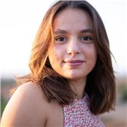 Podria impartir cualquier materia de primaria y las de ciencias de bachiller y ESO, en catalán o castellano.